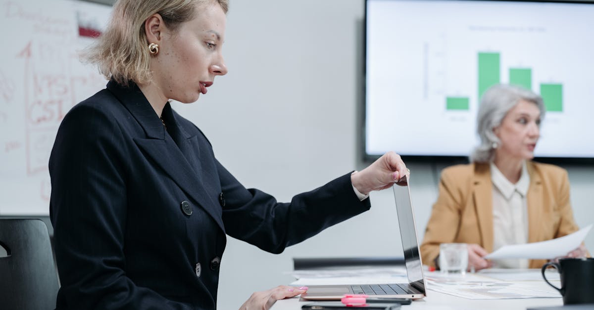 京东实名账号：华彩人生详情下载教程app